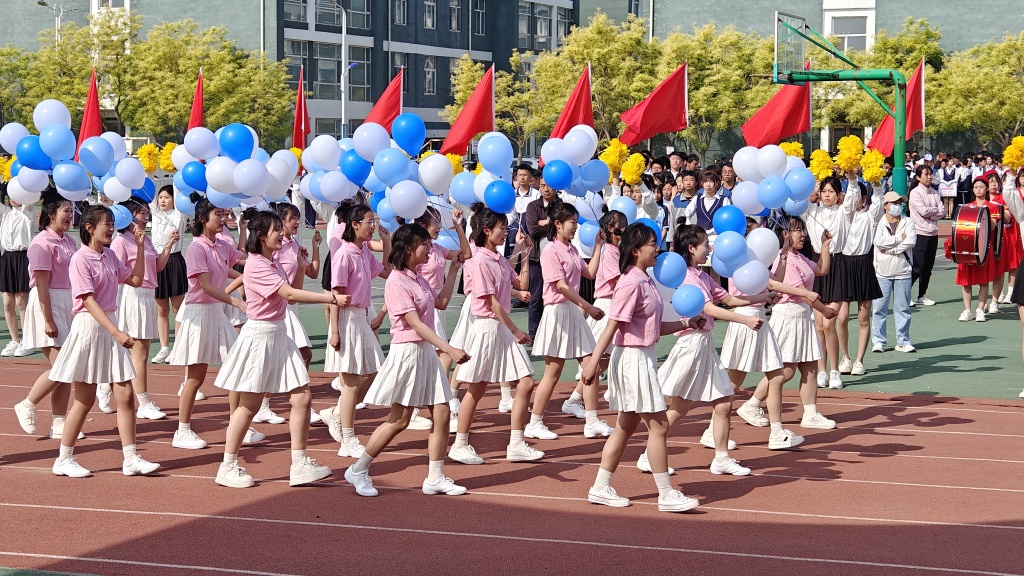 b727056692a6e80e359402dfaff4d627.jpg
