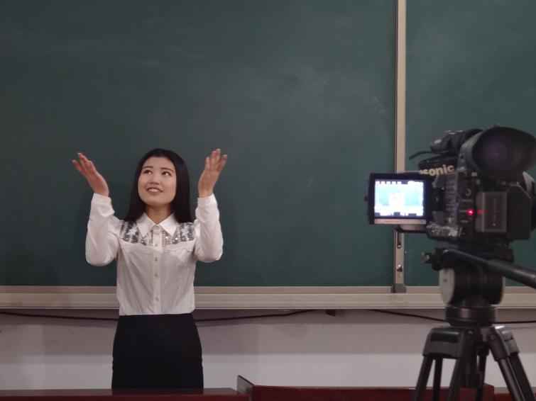 演讲.jpg