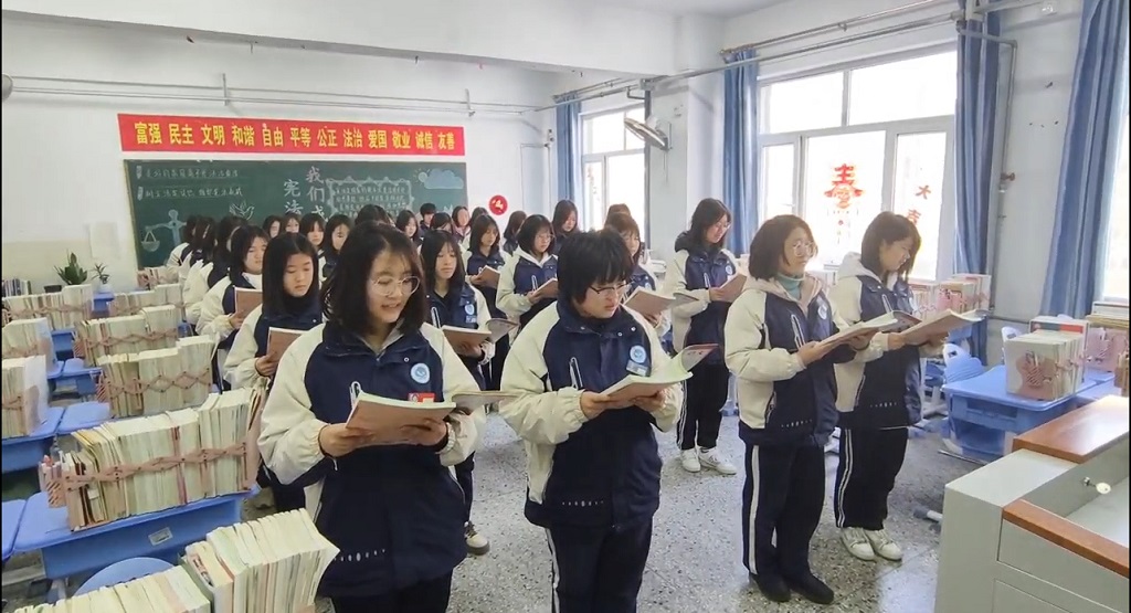 d2bac6e3d9d6cbcdbe1975fb251db6d2.jpg